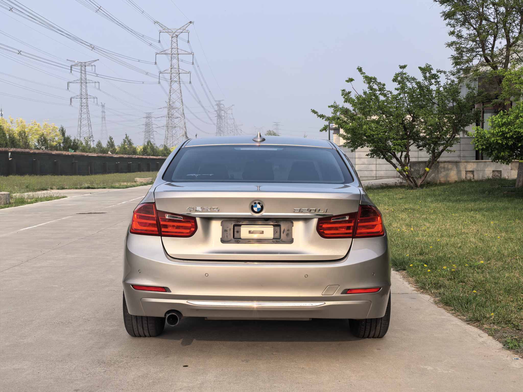 BMW 3 Series 2012 car image #6