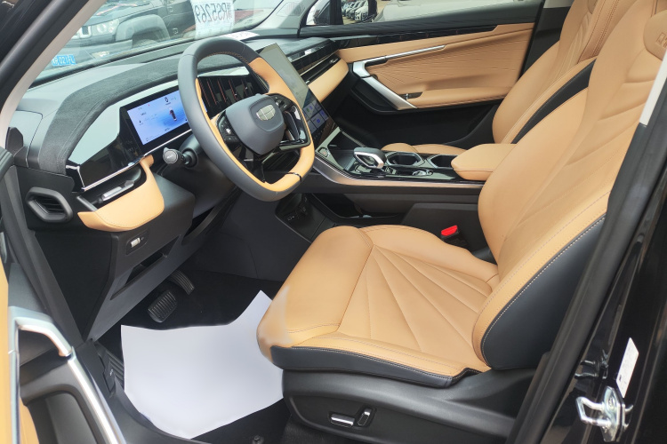 GEELY Boyue L 2023 car image #11