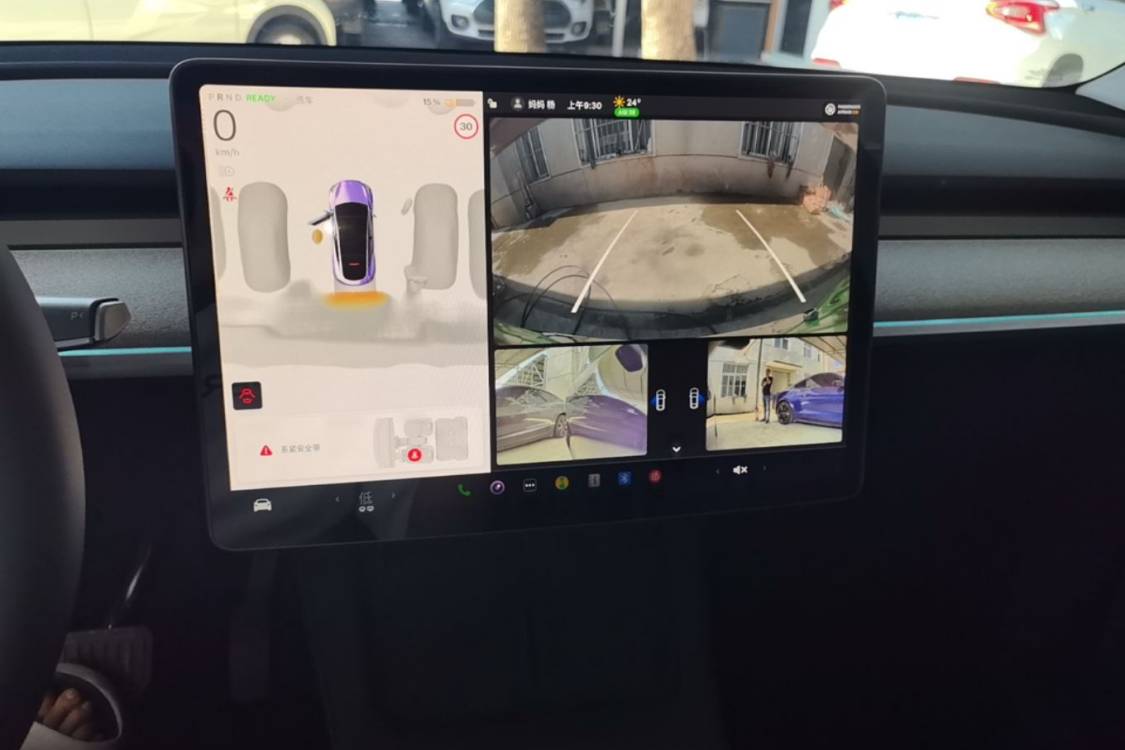 Tesla Model Y 2023 immagine di auto #19