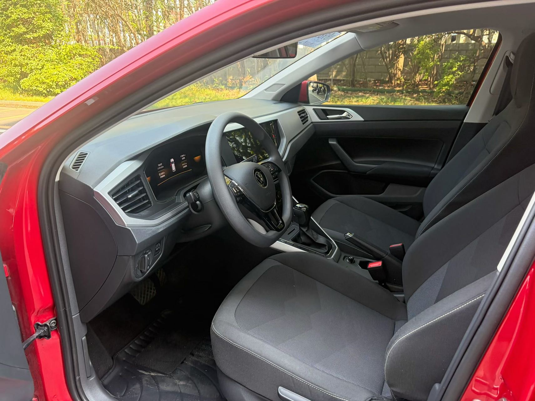 Volkswagen Polo 2023 car image #7