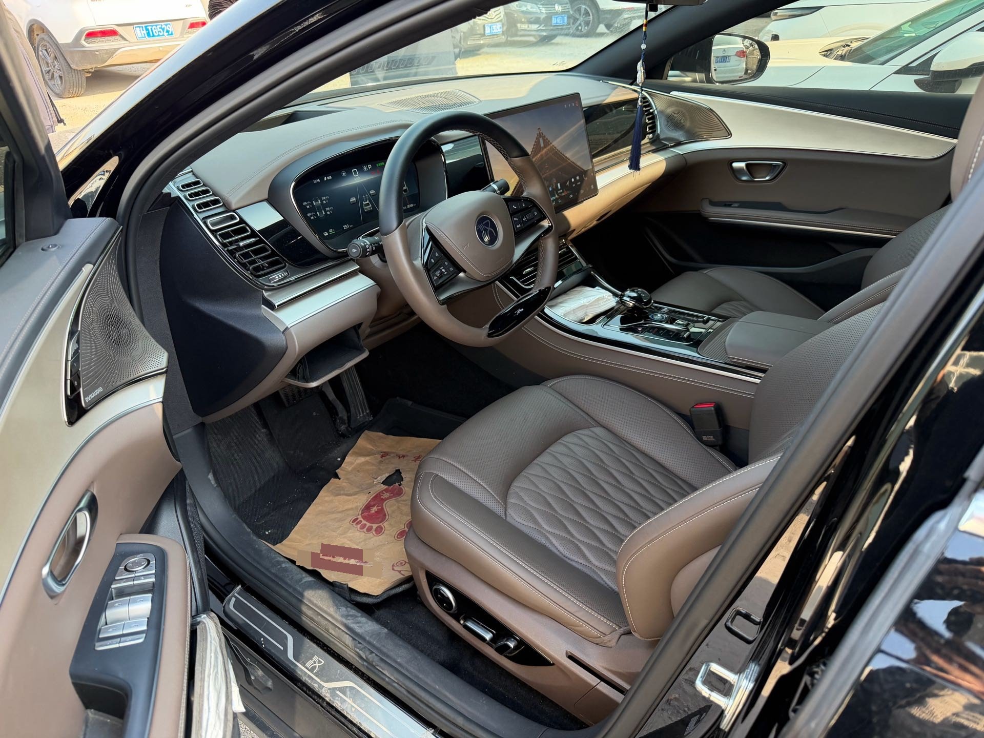 BYD Han 2025 #3 BYD Han 2025 صورة سيارة #3