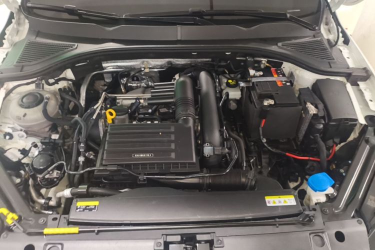 Volkswagen Bora 2023 car image #20
