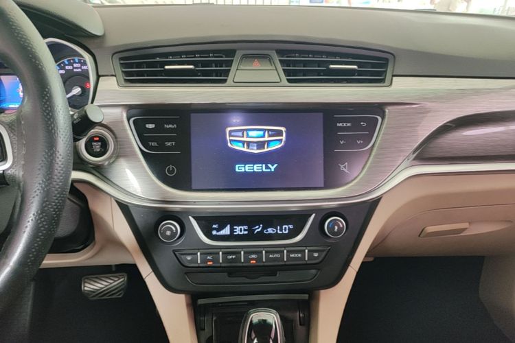 GEELY Emgrand 2017 #13 GEELY Emgrand 2017 car image #13