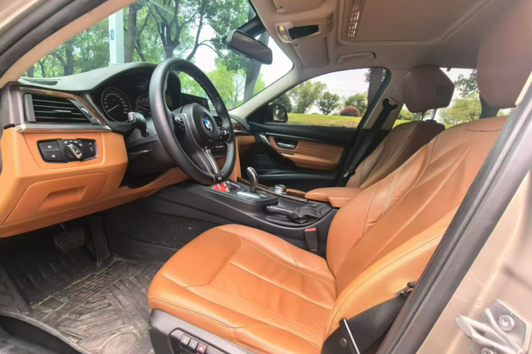 BMW 3 Series 2015 car image #23