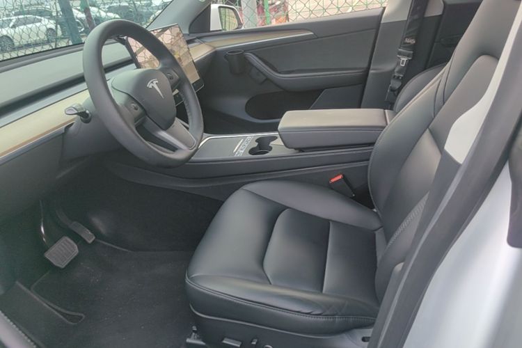 Tesla Model Y 2022 #20 Tesla Model Y 2022 car image #20