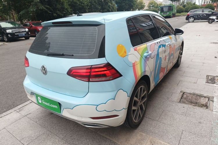 Volkswagen Golf 2020 car image #7