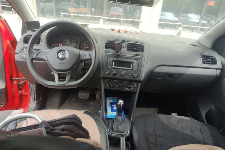 Volkswagen Polo 2018 car image #11