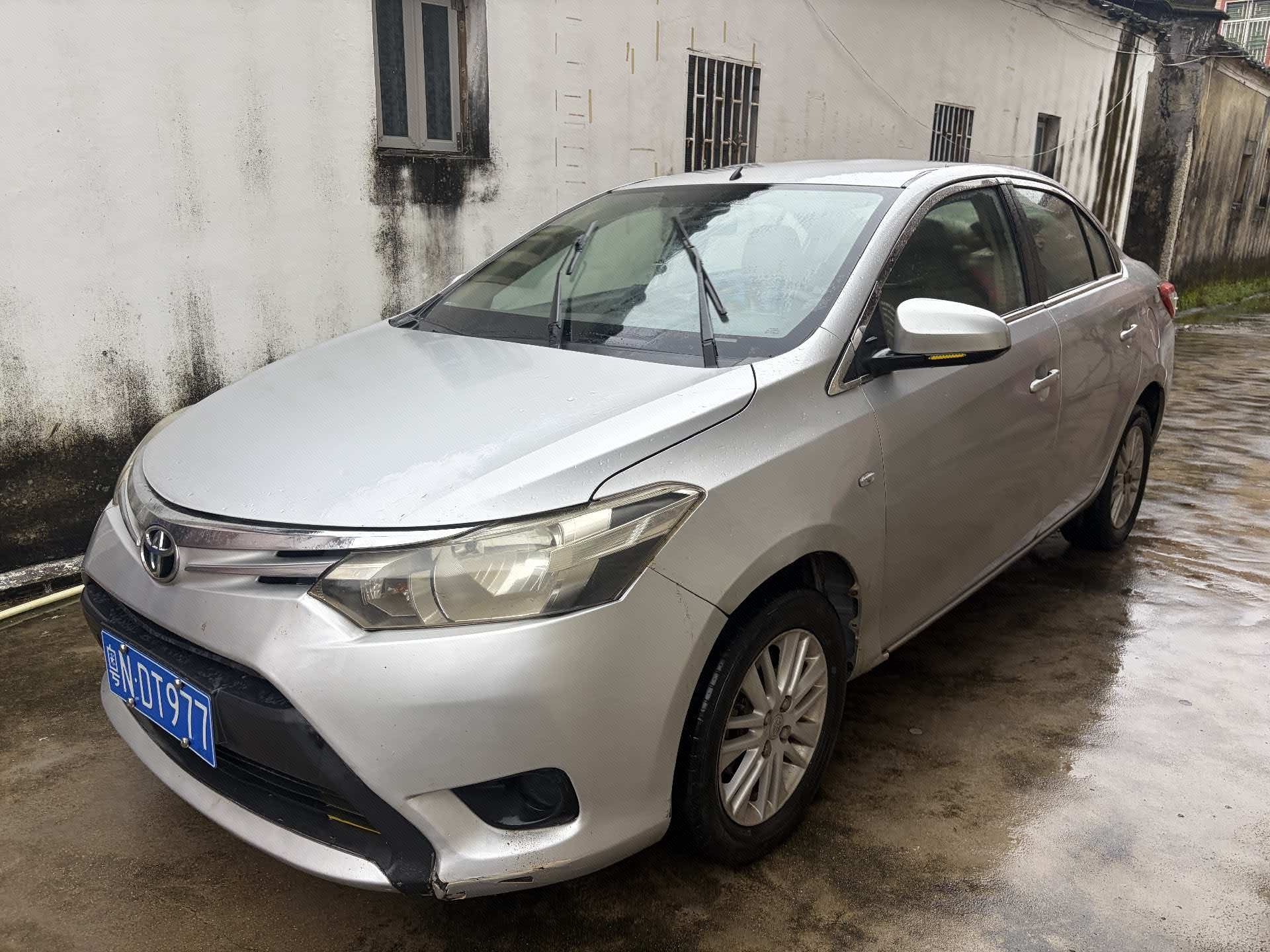 Toyota Vios 2015 Toyota Vios 2015 car image
