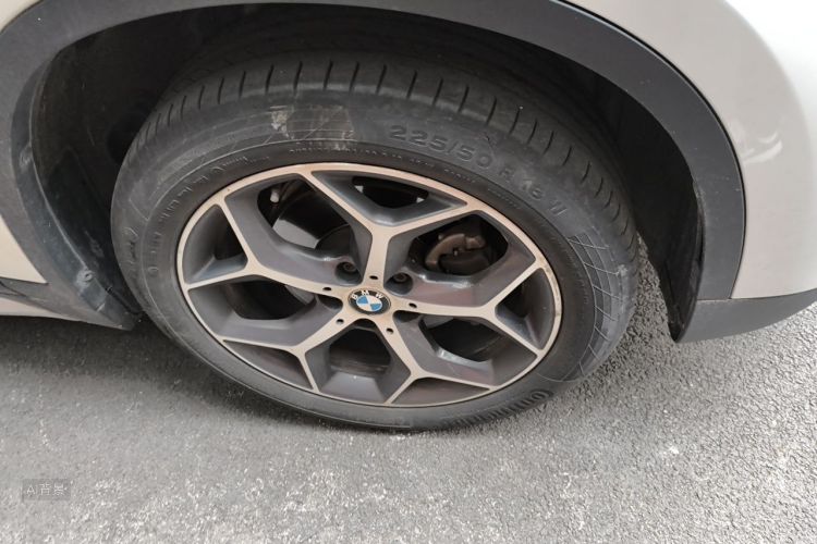 BMW X1 2019 car image #9