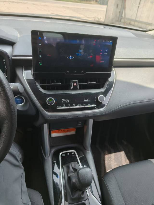 Toyota Corolla Cross 2024 immagine di auto #2