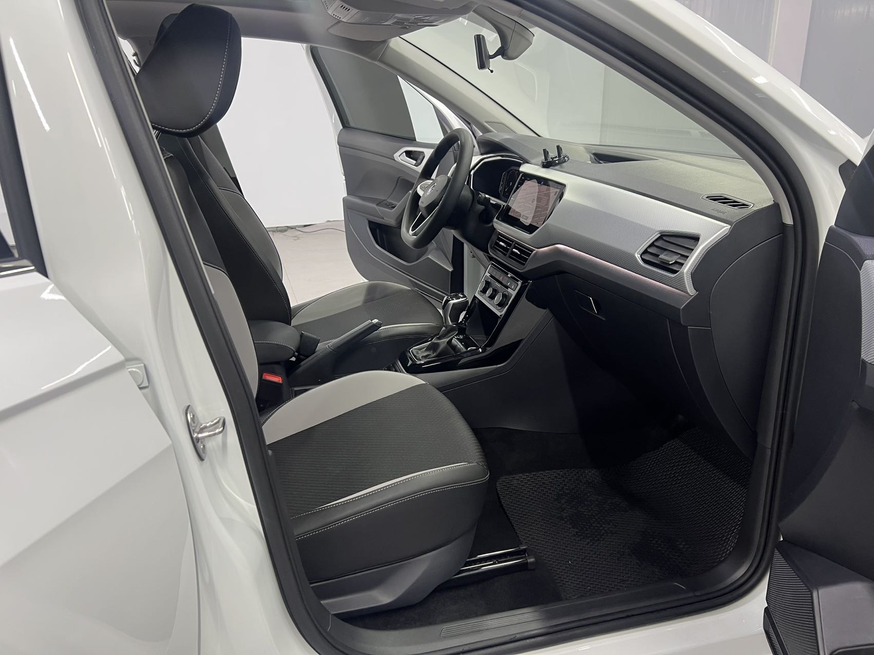 2024 #22 2024 imagen de coche #22