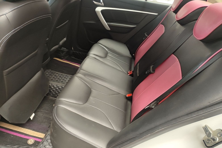 GEELY Emgrand 2017 #17 GEELY Emgrand 2017 car image #17