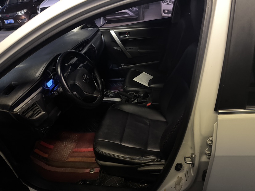 2015 car image #4