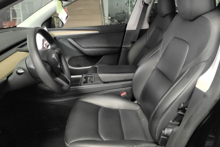 Tesla Model Y 2023 #15 Tesla Model Y 2023 صورة سيارة #15