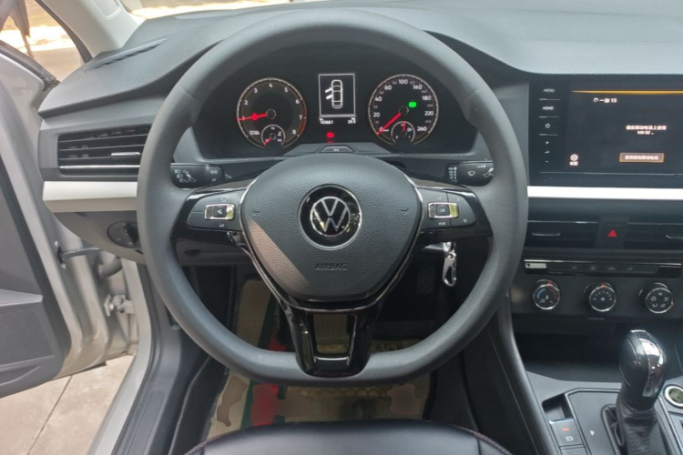 Volkswagen Lavida 2020 #11 Volkswagen Lavida 2020 car image #11