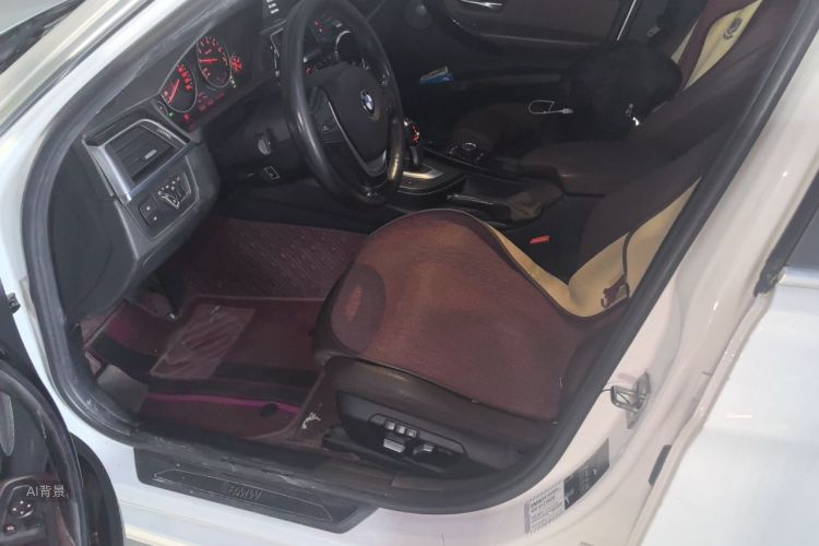 BMW 3 Series 2018 car image #18
