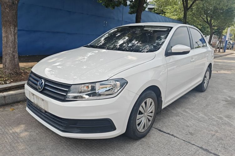 Volkswagen Santana 2017 car image #2