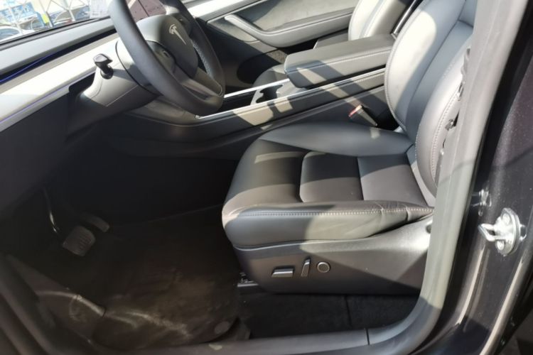 Tesla Model Y 2024 #15 Tesla Model Y 2024 immagine di auto #15