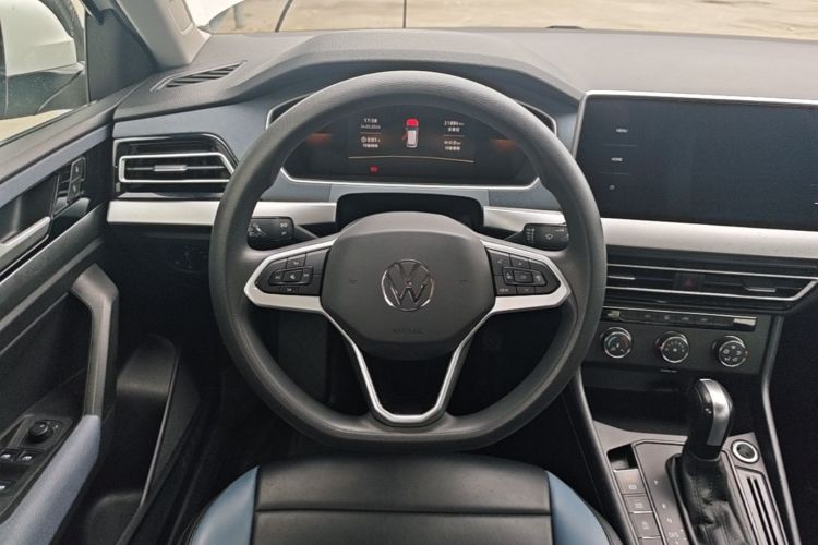 Volkswagen Lavida 2023 car image #11