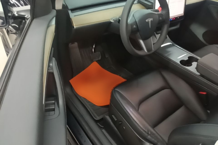 Tesla Model Y 2022 #16 Tesla Model Y 2022 car image #16