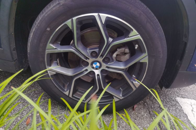 BMW X1 2022 car image #9