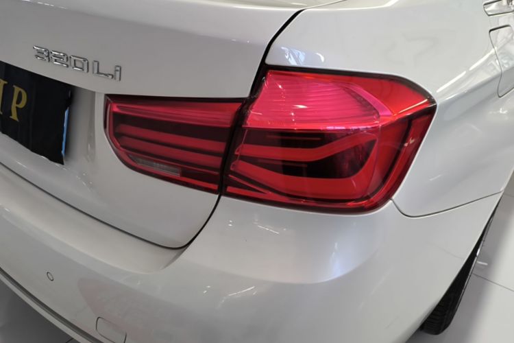 BMW 3 Series 2019 #8 BMW 3 Series 2019 car image #8
