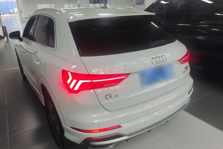 Audi Q3 2020 #5 Audi Q3 2020 car image #5