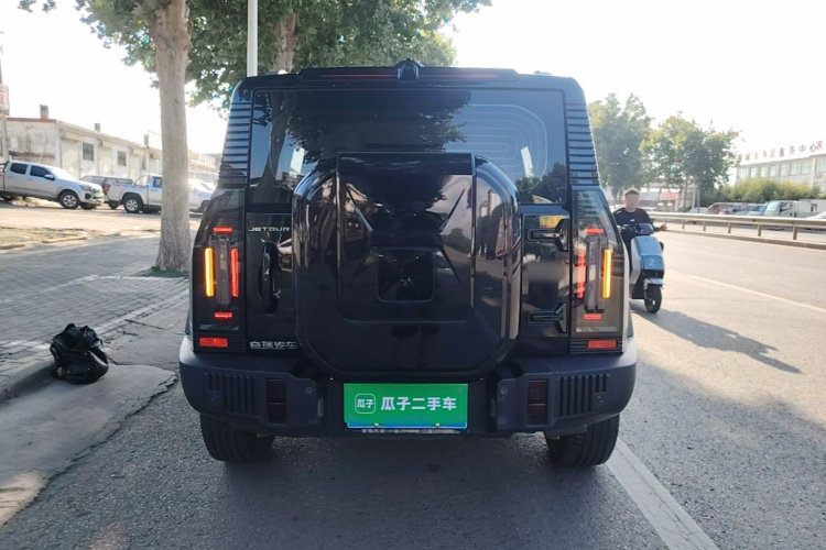 Jetour Traveller 2023 car image #4
