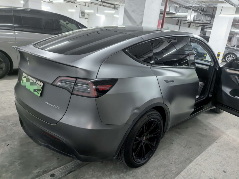 Tesla Model Y 2023 #6 Tesla Model Y 2023 car image #6