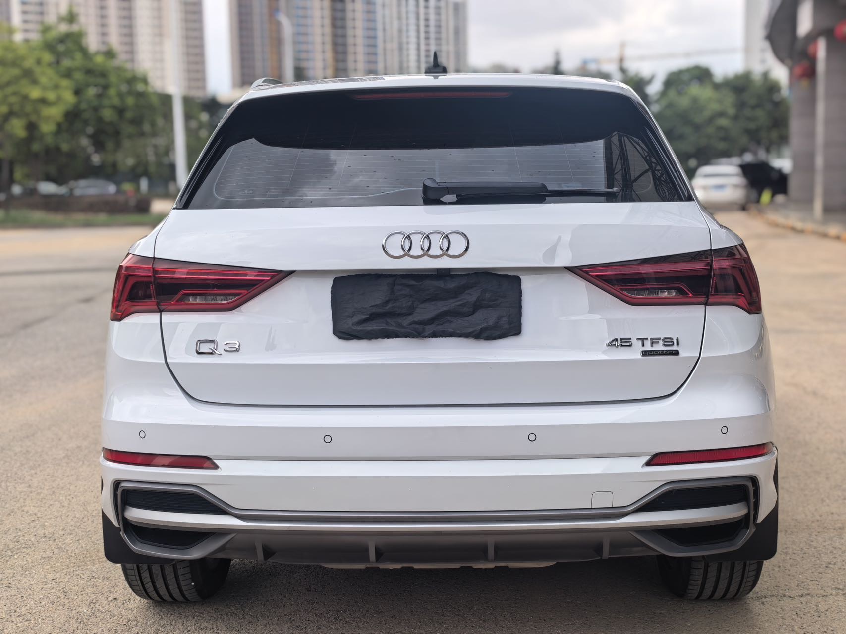 Audi Q3 2022 car image #4