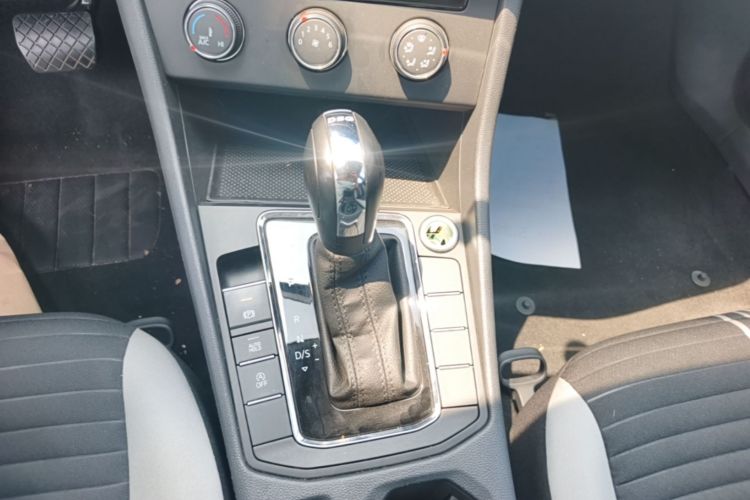 Volkswagen Bora 2024 car image #14