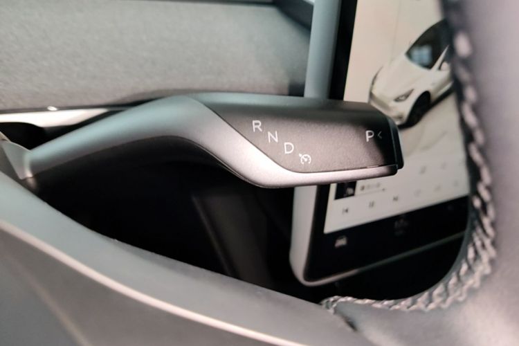 Tesla Model Y 2024 #14 Tesla Model Y 2024 immagine di auto #14