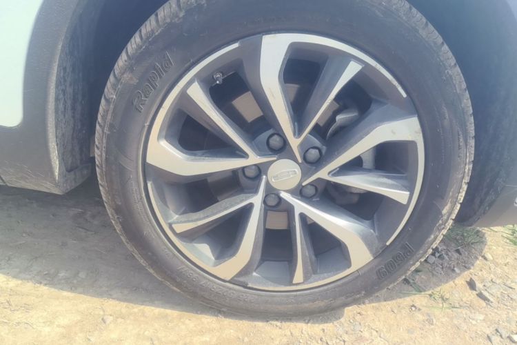 GEELY Emgrand GS 2019 car image #9