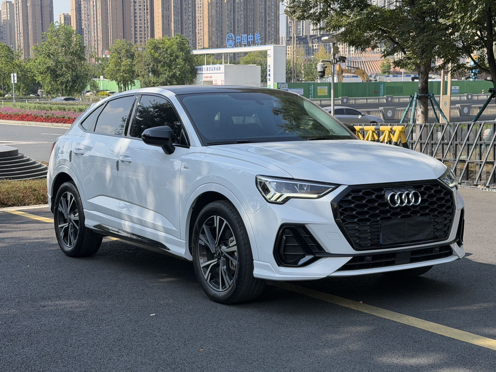 Audi Q3 Sportback 2023 imagen de coche 