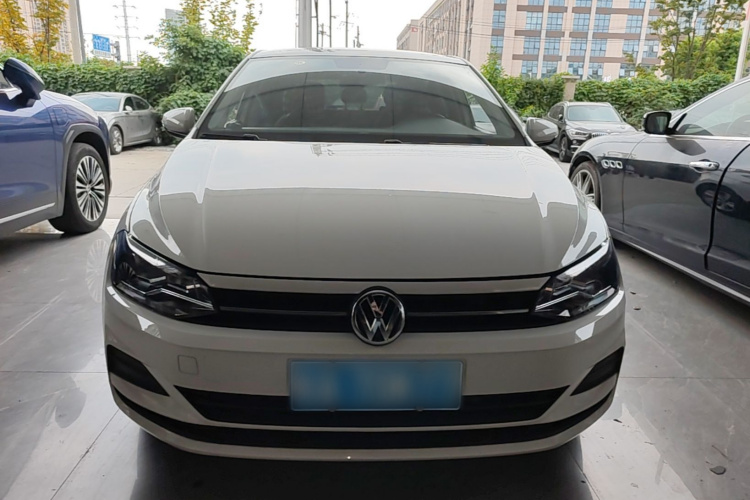 Volkswagen Polo 2020 car image #3