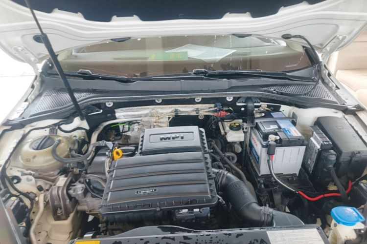 Volkswagen Golf 2018 car image #20