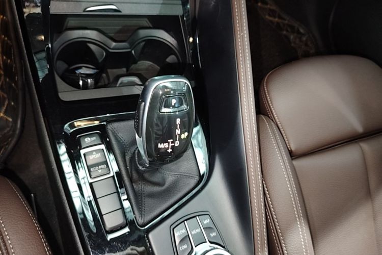 BMW X1 2020 imagen de coche #18
