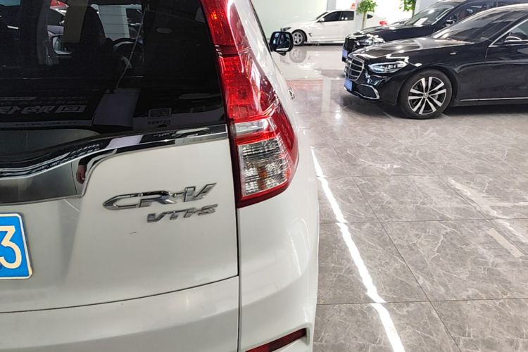 Honda CR-V 2016 #8 Honda CR-V 2016 car image #8