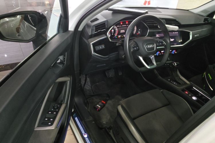 Audi Q3 2023 #16 Audi Q3 2023 car image #16