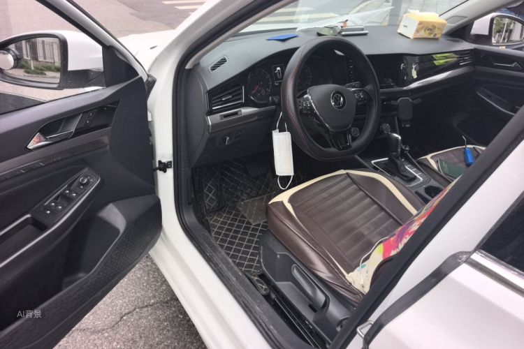 Volkswagen Bora 2022 car image #18