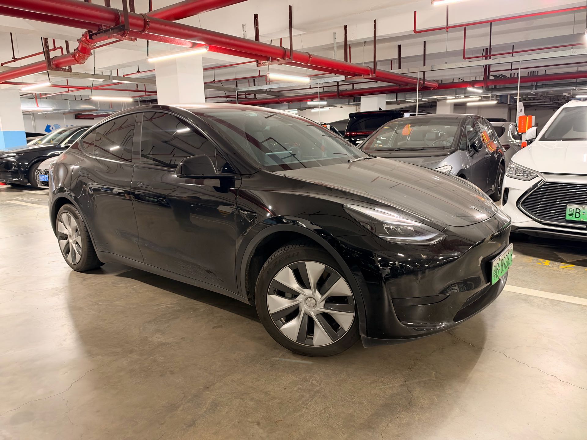 Tesla Model Y 2022 #9 Tesla Model Y 2022 صورة سيارة #9