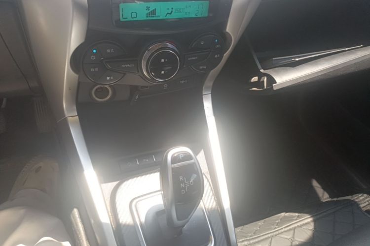 BYD Yuan New Energy 2019 #18 BYD Yuan New Energy 2019 car image #18