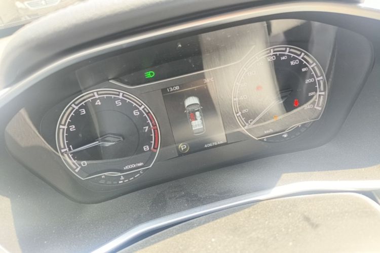GEELY Coolray 2022 immagine di auto #12