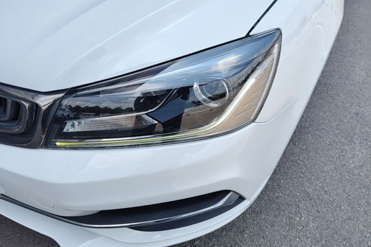 GEELY Emgrand 2019 #23 GEELY Emgrand 2019 car image #23