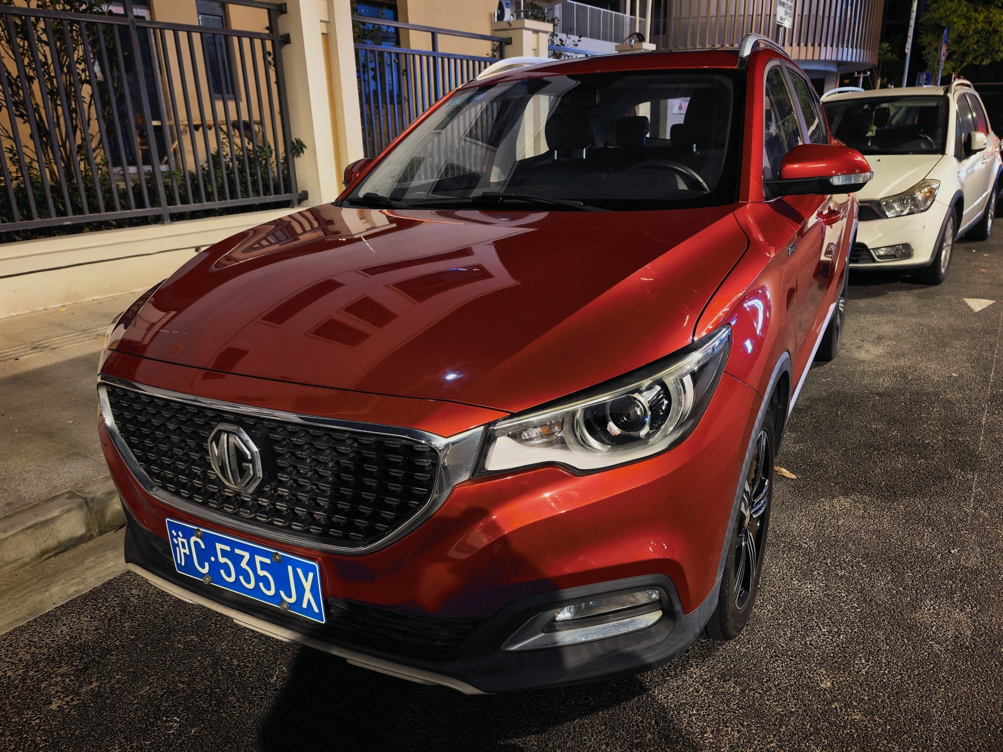 MG ZS 2019 car image 