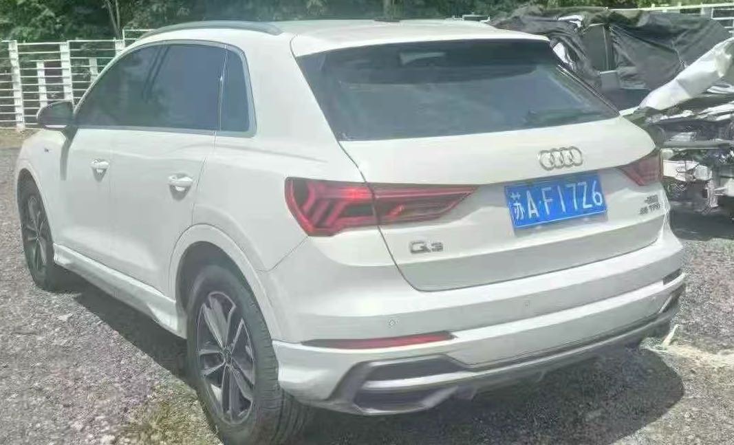 Audi Q3 2023 #3 Audi Q3 2023 car image #3