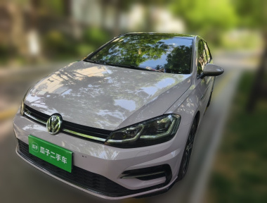 Volkswagen Golf 2018 car image 