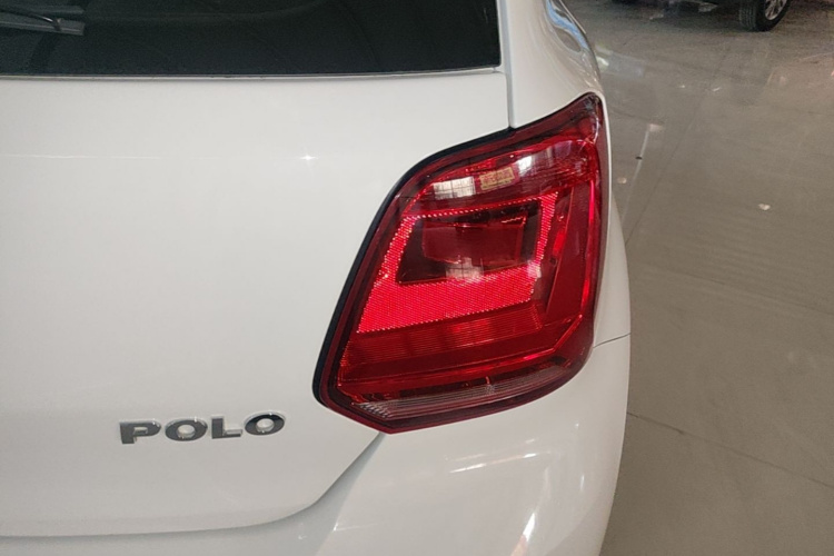 Volkswagen Polo 2017 #8 Volkswagen Polo 2017 car image #8