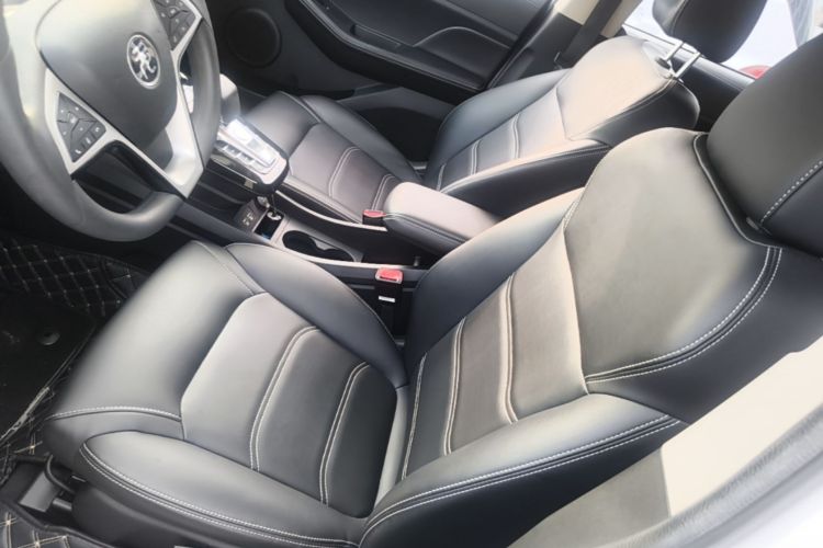 BYD Yuan New Energy 2019 #19 BYD Yuan New Energy 2019 car image #19
