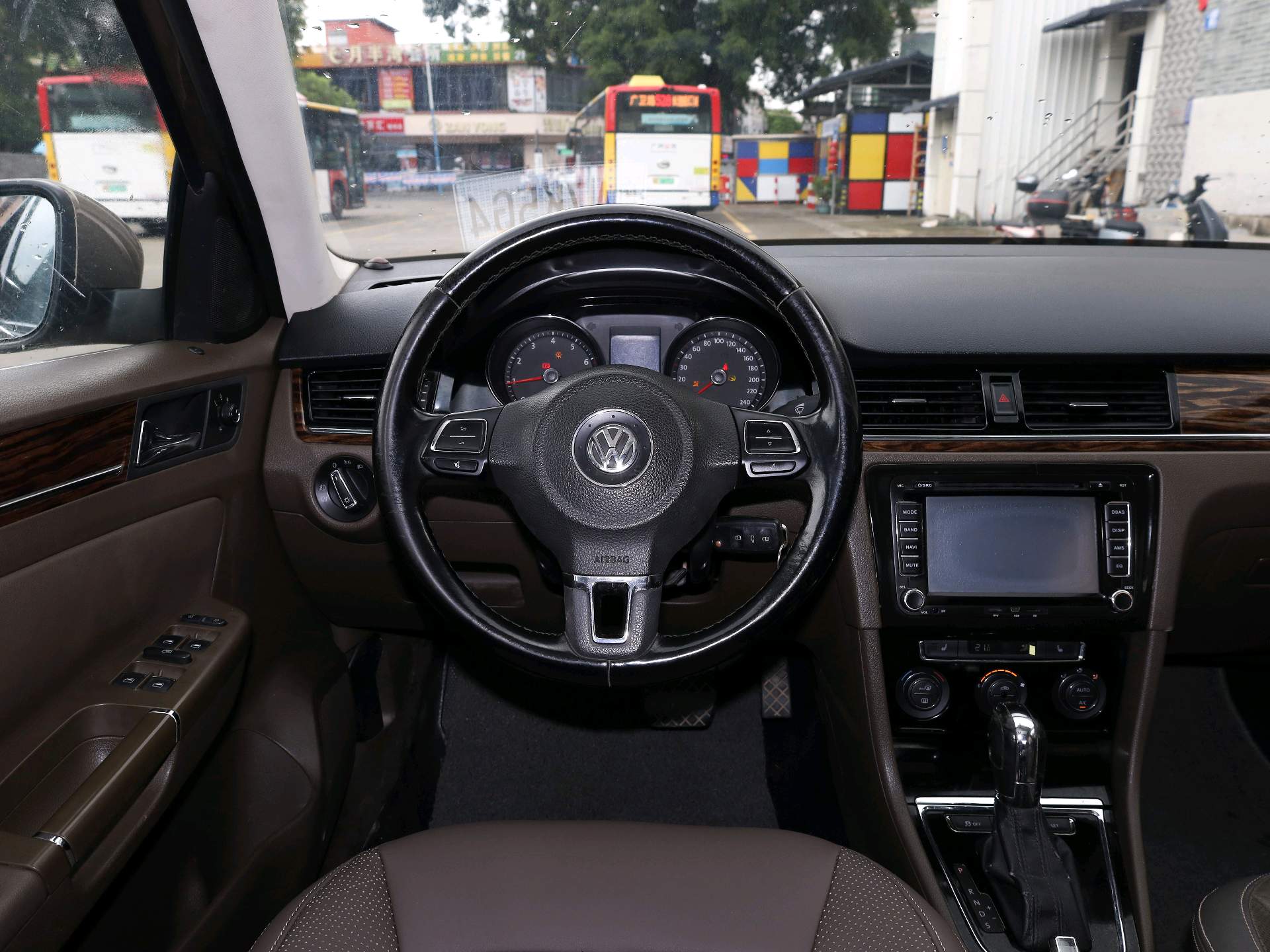 Volkswagen Bora 2013 immagine di auto #7